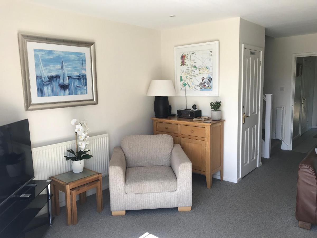 סאות' סרני Liming Lodge - Lakeside Home In The Cotswolds מראה חיצוני תמונה