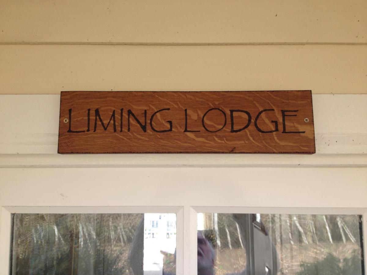 סאות' סרני Liming Lodge - Lakeside Home In The Cotswolds מראה חיצוני תמונה